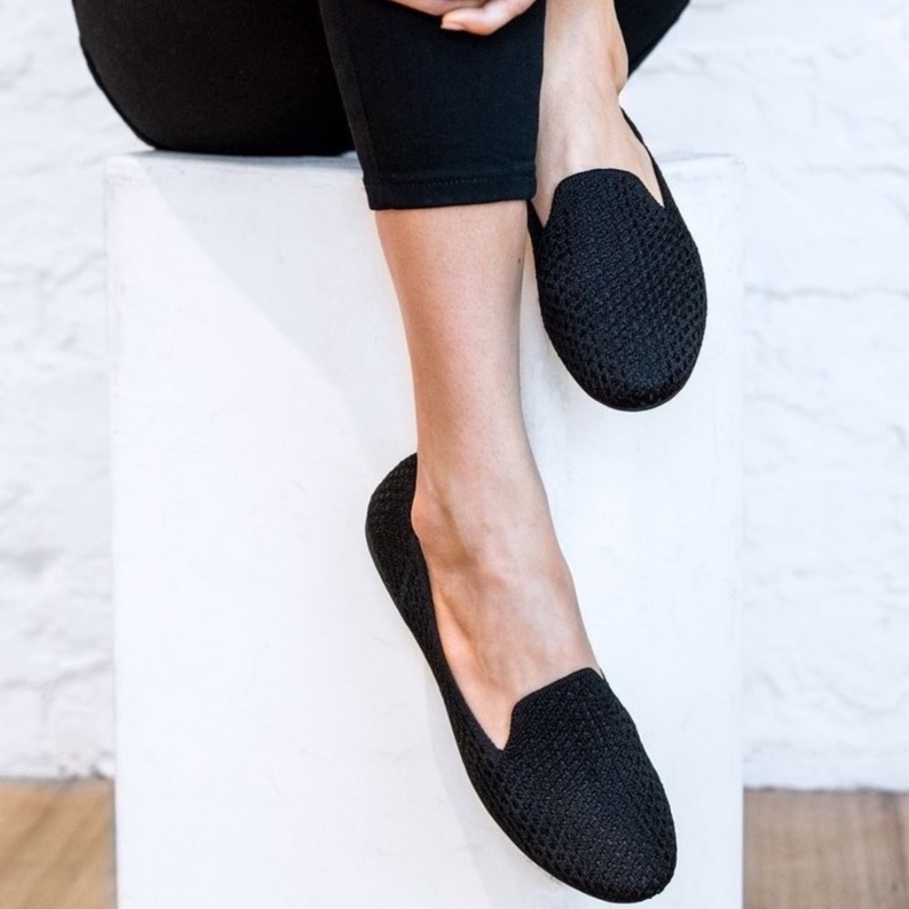Rothy’s Honeycomb Black Loafers Size 9